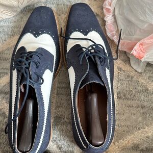 Elegant Navy and White Men's Oxfords